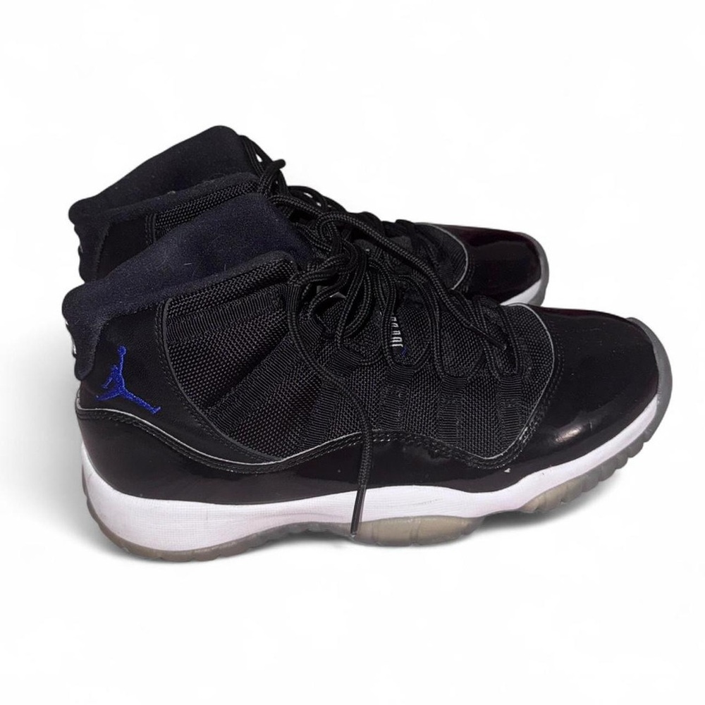 Jordan 11 Space Jam